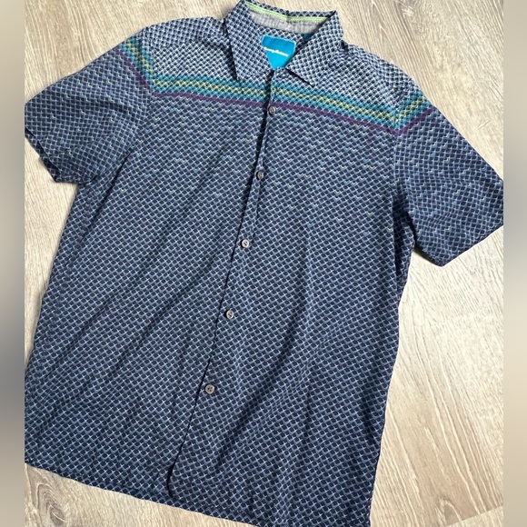 Tommy Bahama Island Modern Fit Button Silk Blend Shirt- Medium - Picture 1 of 8